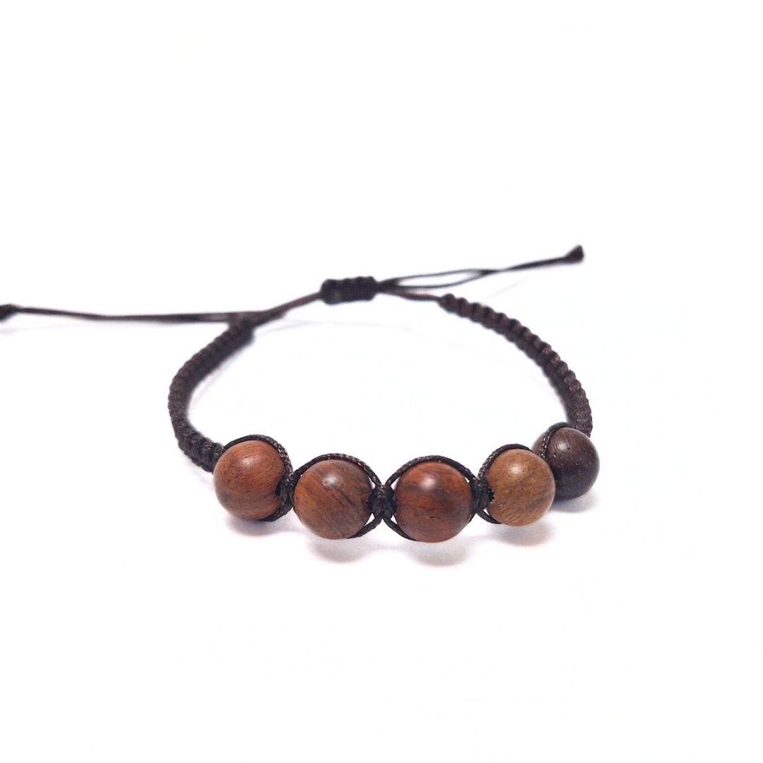 Sandalwood 5 Bead Macrame Bracelet