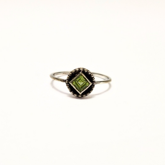 Peridot Lucia Ring |Silver