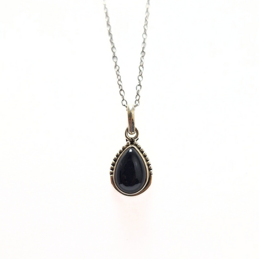 Onyx Pear Pendant |Silver