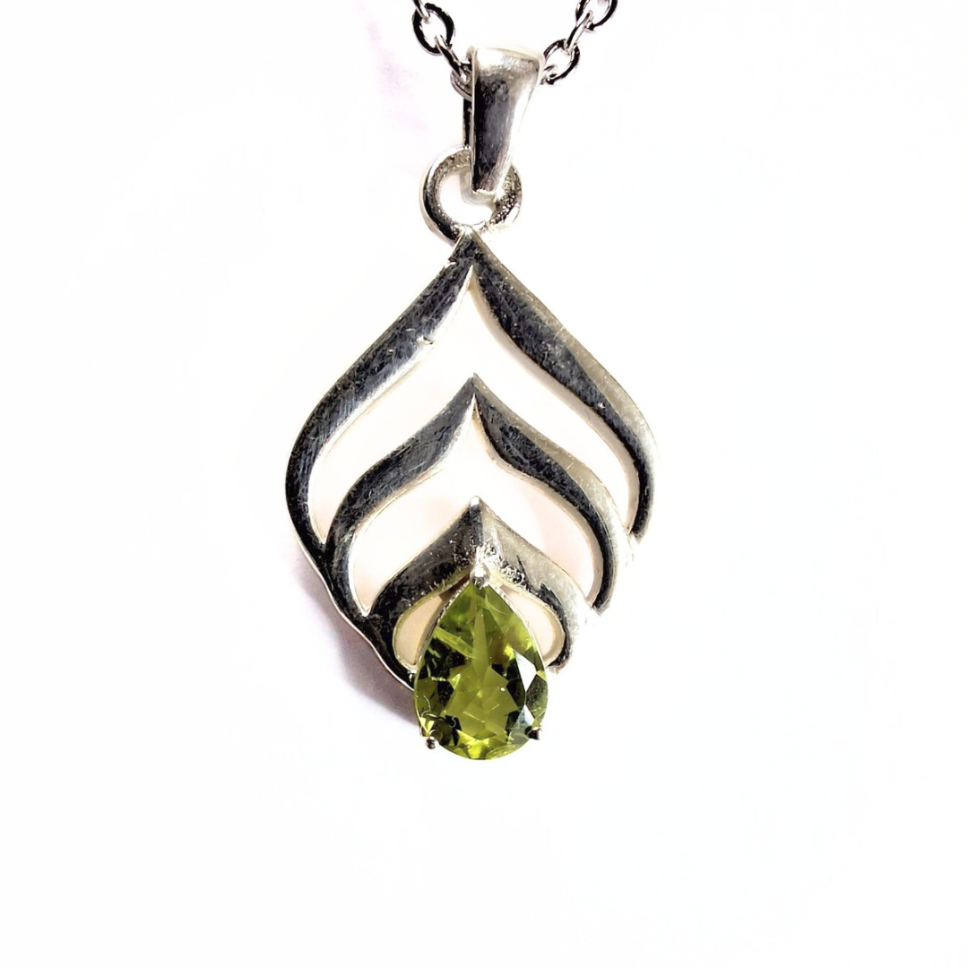 Peridot Leaf Pendant |Silver
