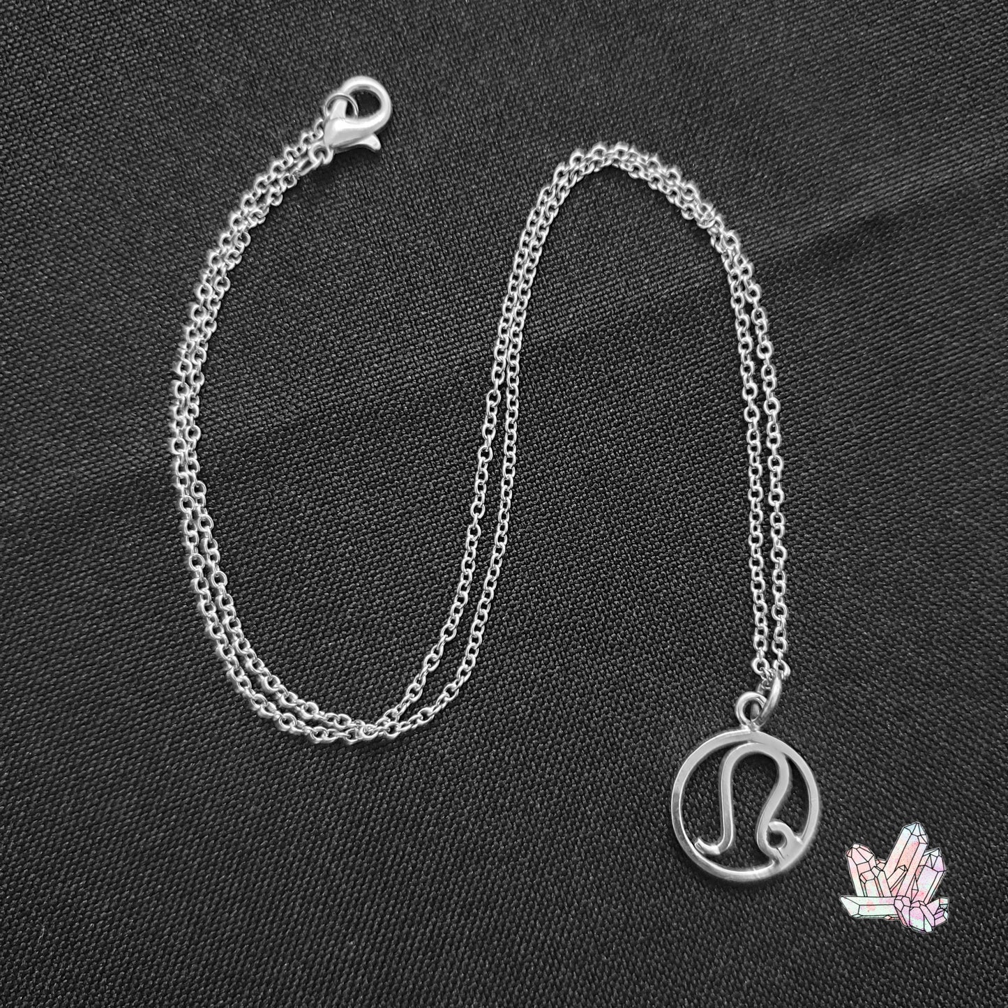 Leo Necklace (silver)