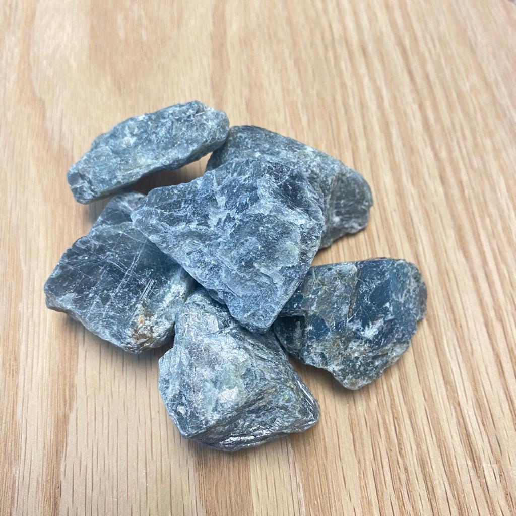 Labradorite Raw