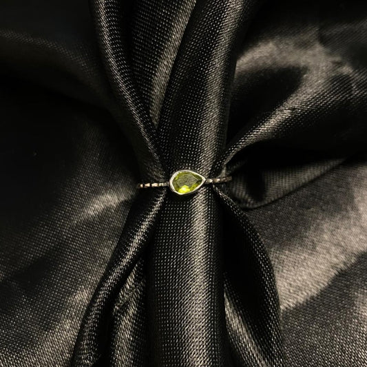 Peridot Ila Ring |Silver