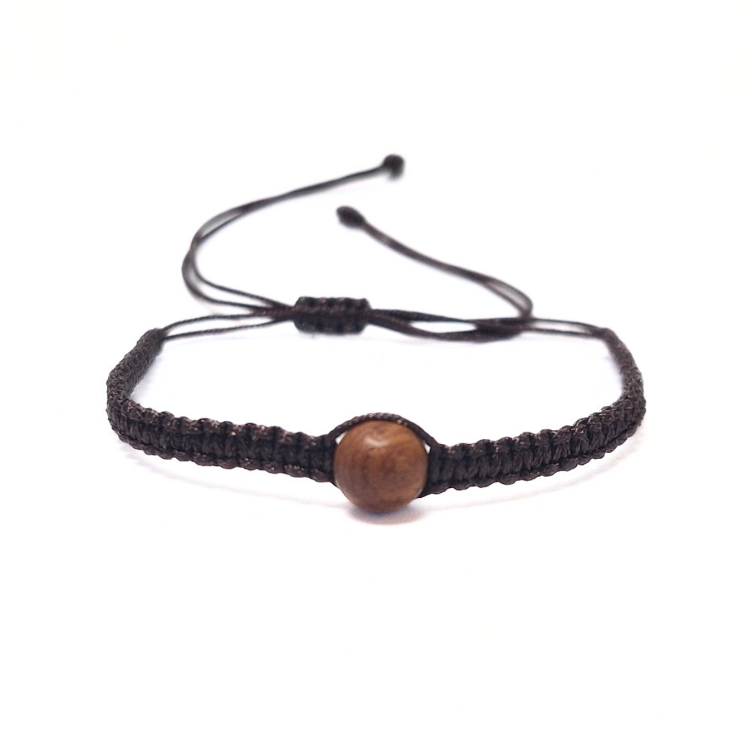 Sandalwood Single Bead Macrame Bracelet