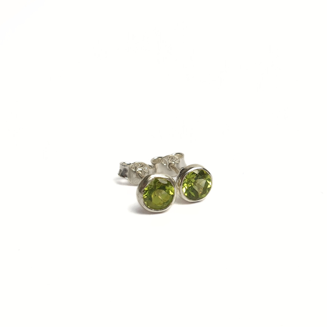 Peridot 5mm Studs |Silver