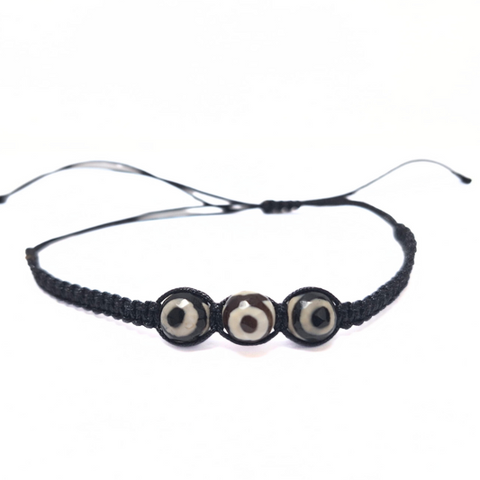 Dzi 3 Bead Macrame Bracelet