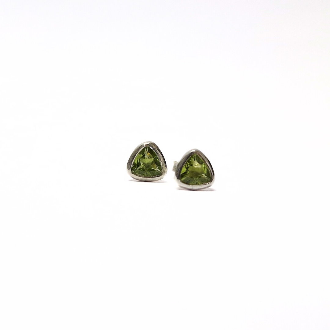 Peridot Trillion Studs |Silver