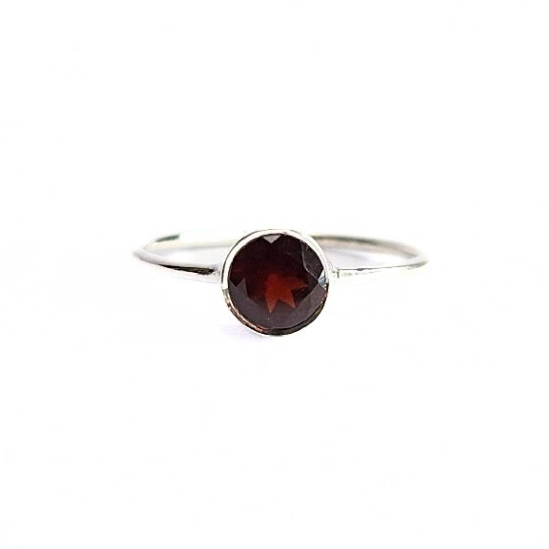 Garnet Julie Ring |Silver