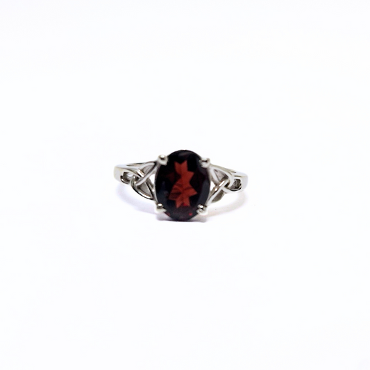 Garnet Celtic Ring(8x10) |Silver