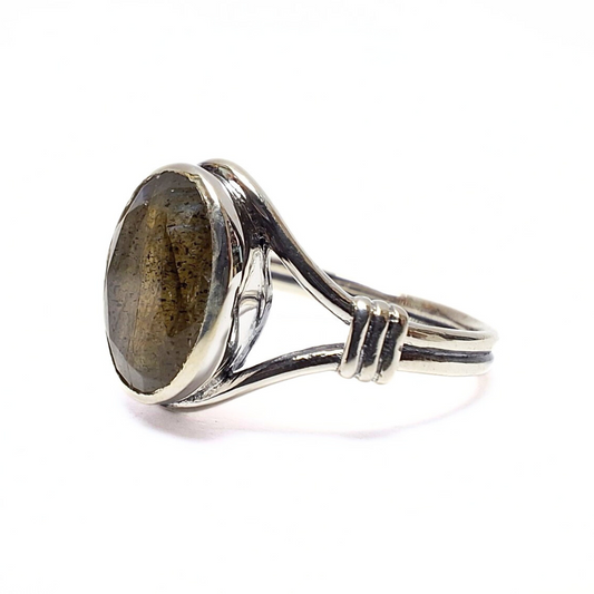 Labradorite Oval Ring (12x9) |Silver