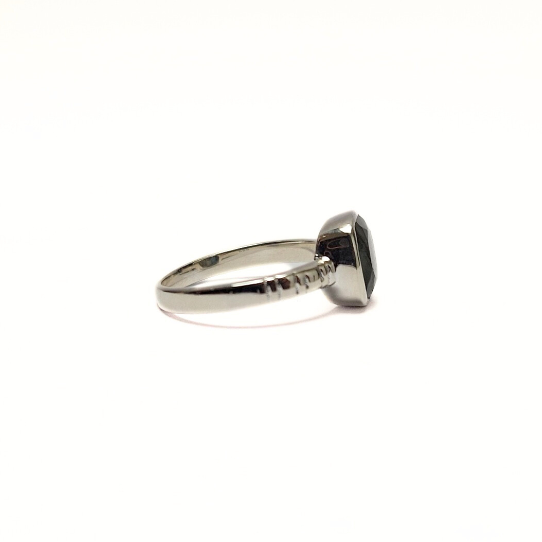 Labradorite Square Ring (8) |Silver