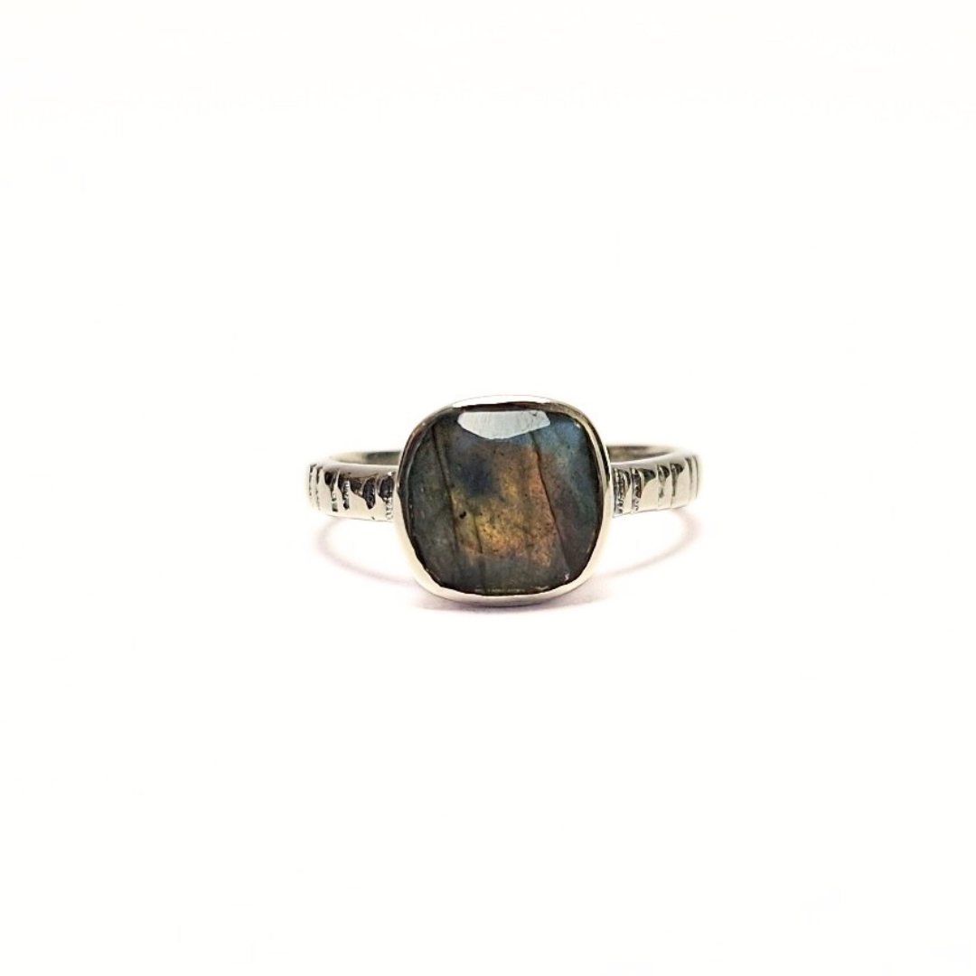 Labradorite Square Ring (8) |Silver