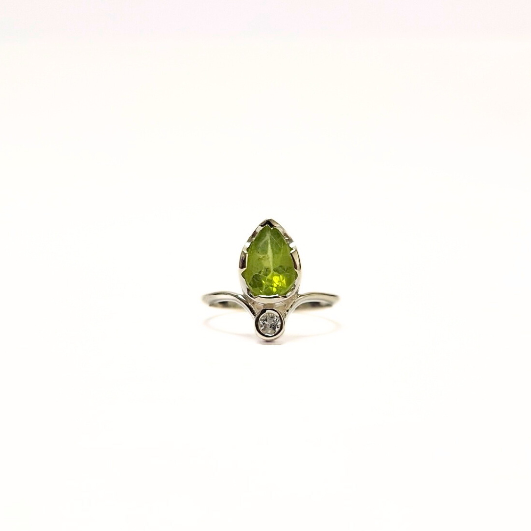 Peridot Princess Ring |Silver