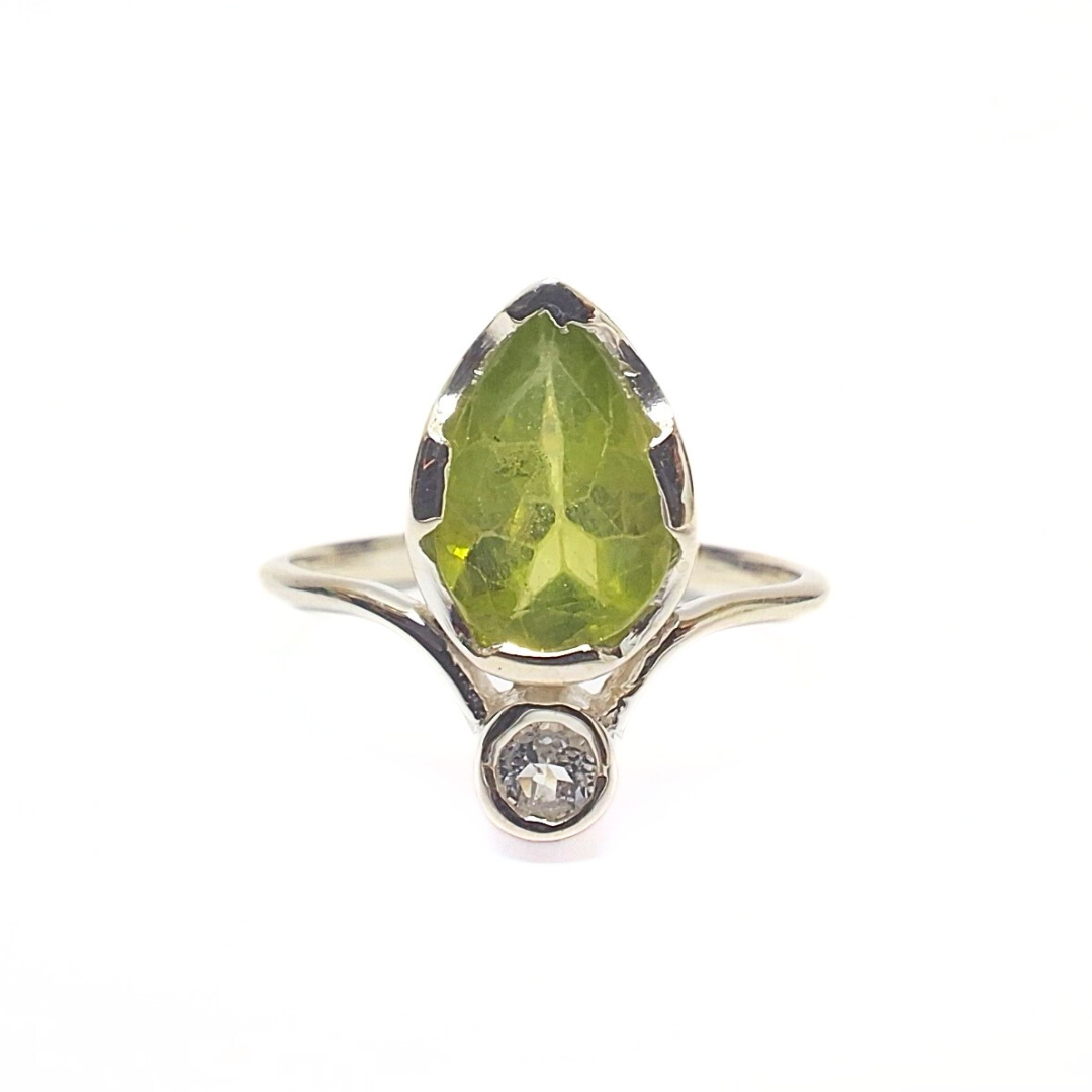 Peridot Princess Ring |Silver