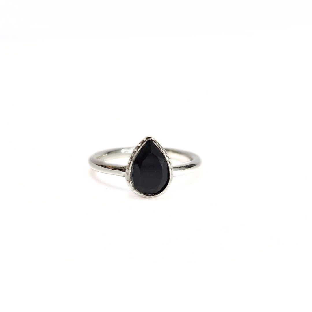 Onyx Tear Ring |Silver