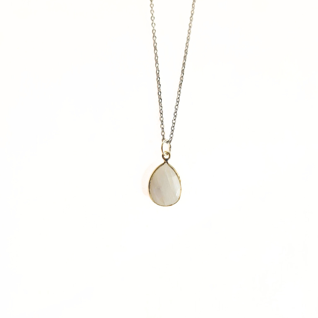 Moonstone Pear Pendant (12x16) |Silver