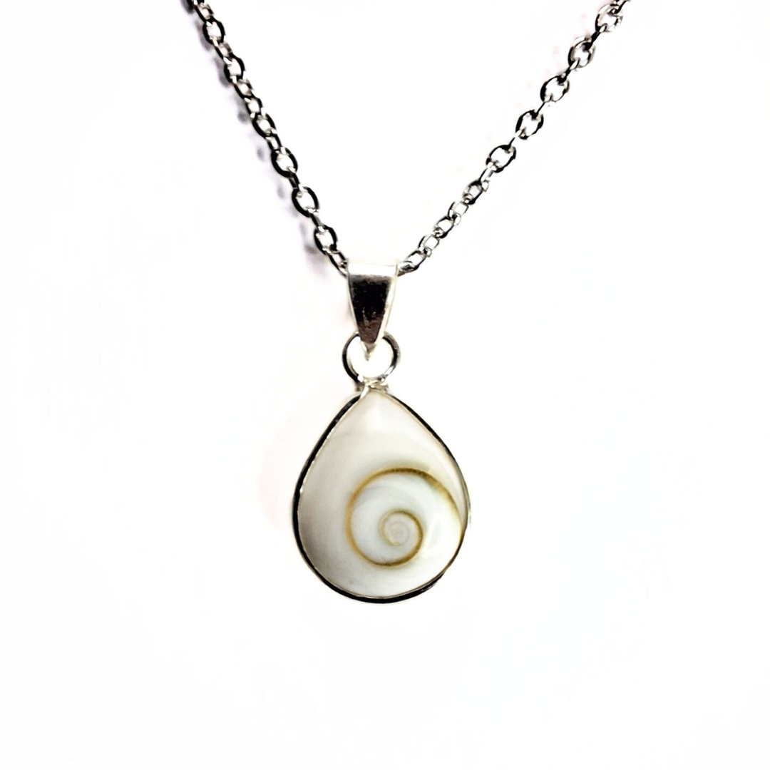 Shiva Shell Pear Pendant (10x12) |Silver
