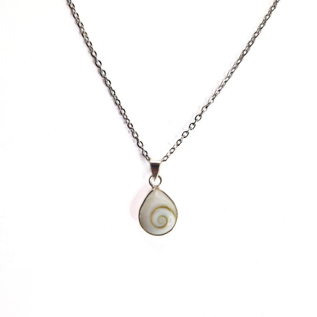 Shiva Shell Pear Pendant (10x12) |Silver
