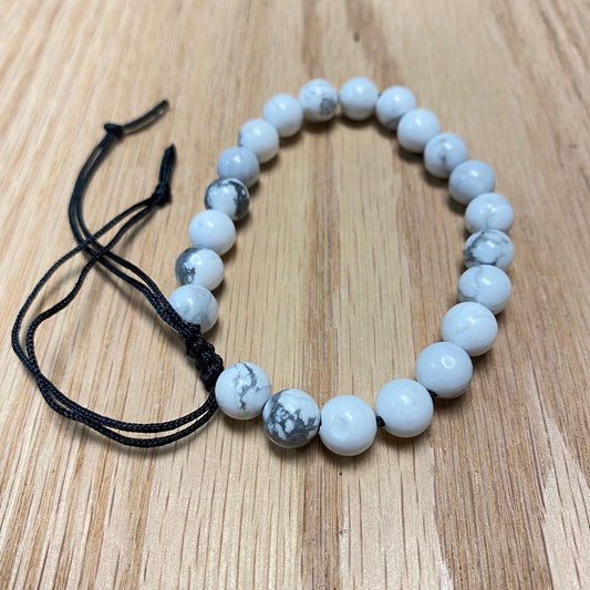 Howlite Macrame Bracelet