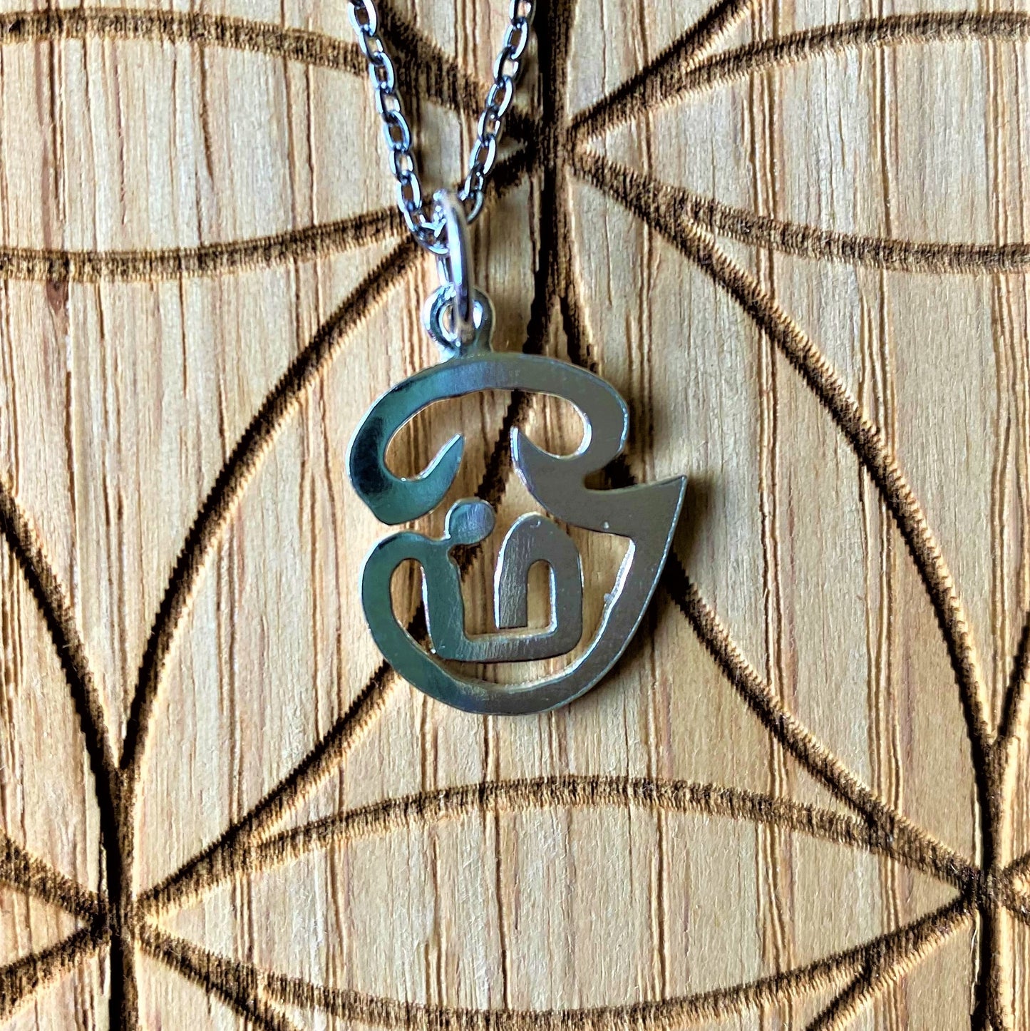 Tamil Aum Charm Necklace (silver)