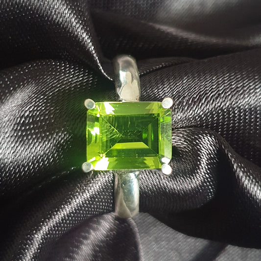 Peridot Ring (Emerald Cut 3.1ct)