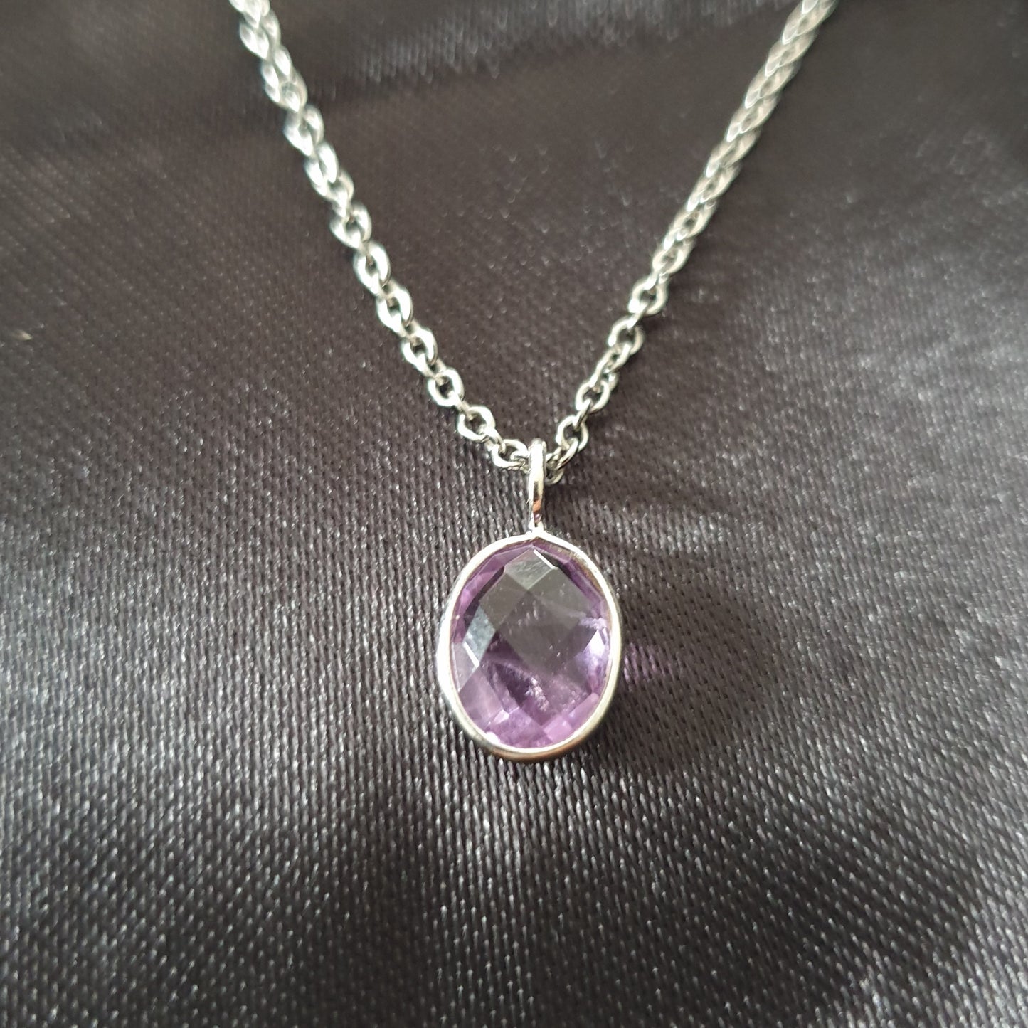 Amethyst Oval Pendant |Silver