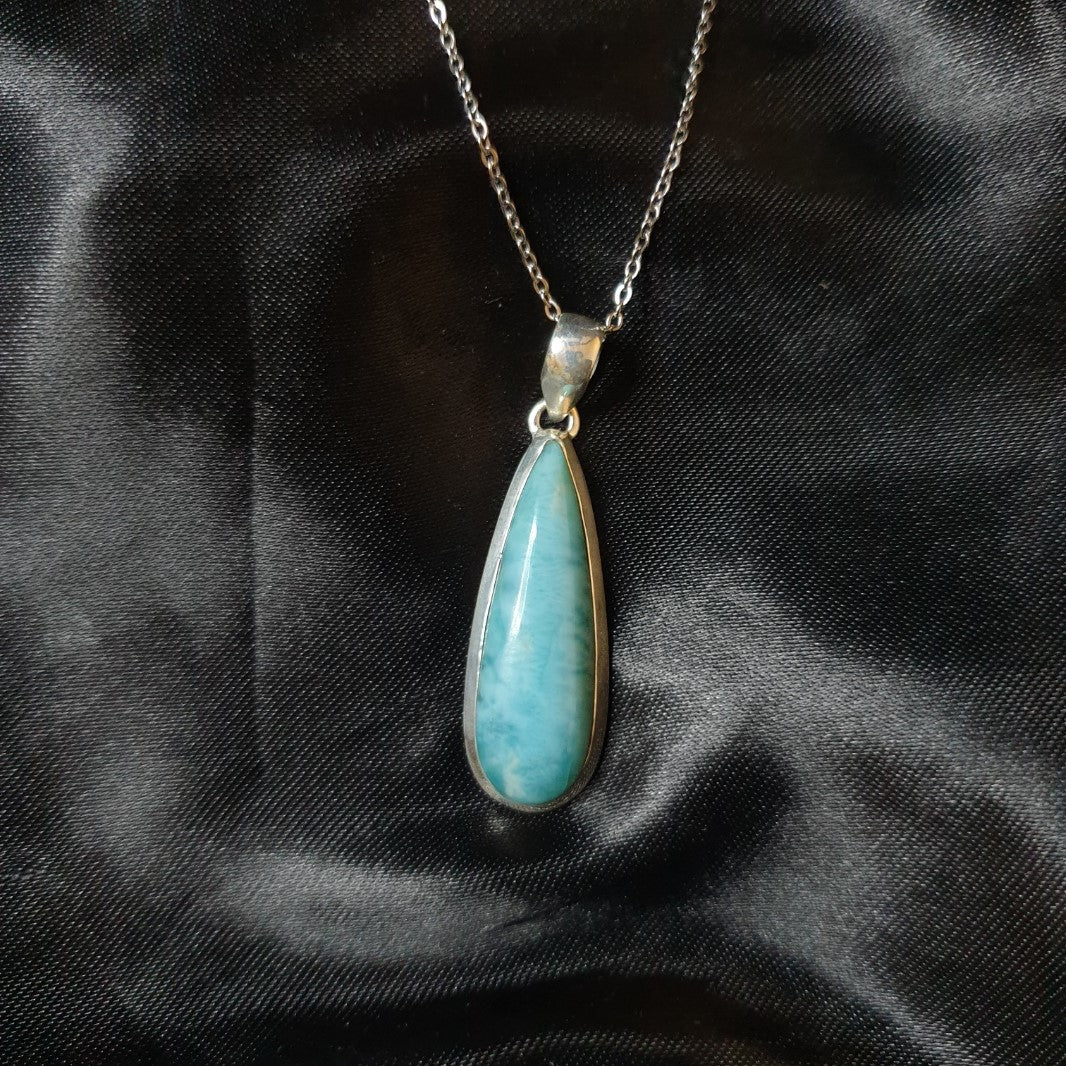 Larimar Pear Pendant |Silver