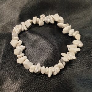 Howlite Chip Bracelet